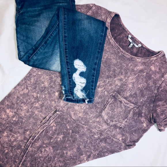 BKE Tops - 🔮Soft and pretty BKE tee🔮